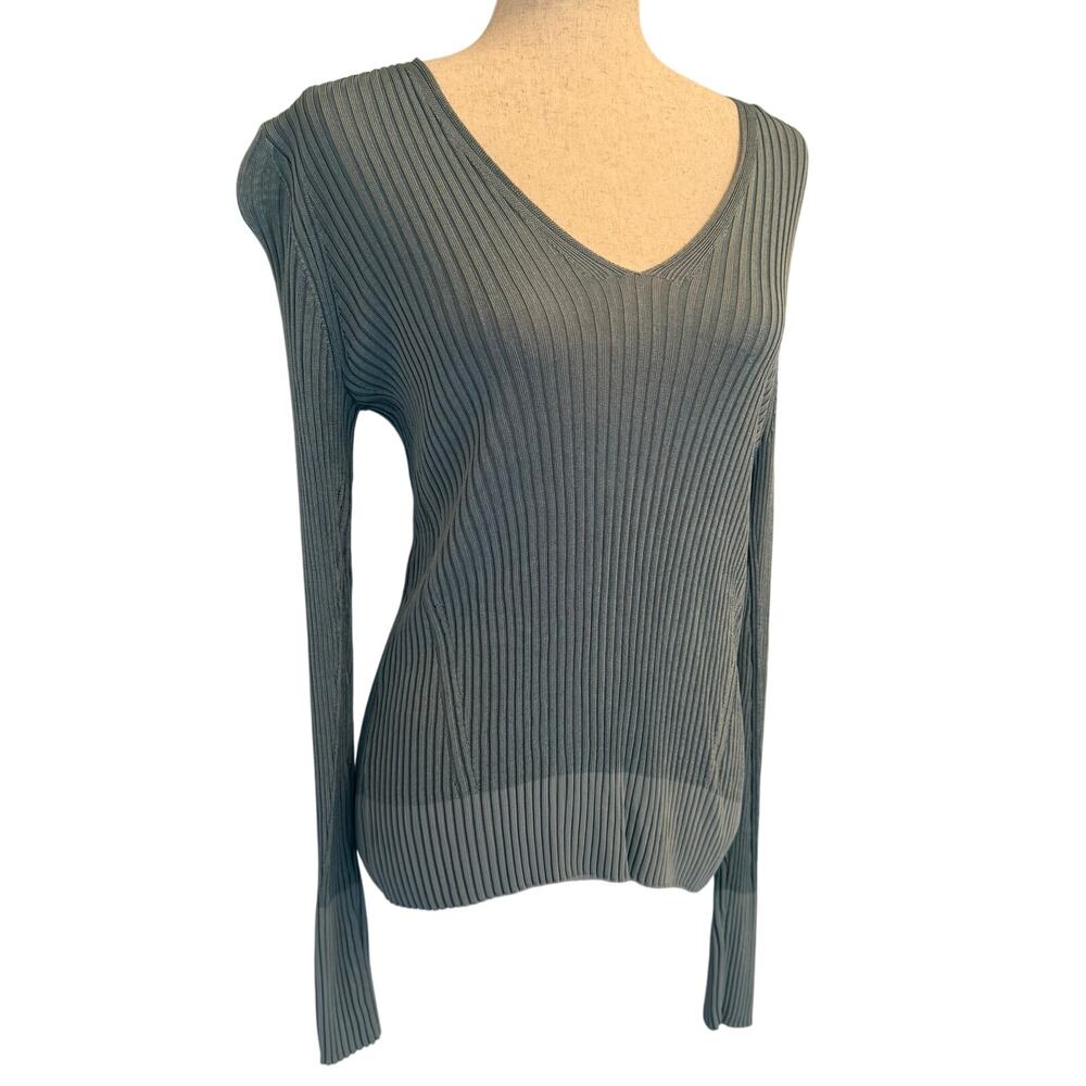 Rag and Bone Blue Alyssa V-neck light weight blue sweater - size Large